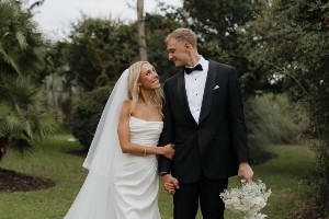 郎才女貌！掘金球員亨特-泰森大婚 球隊(duì)官方送上祝福