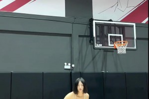 說(shuō)實(shí)話這個(gè)轉(zhuǎn)身跳投我看了一百遍！